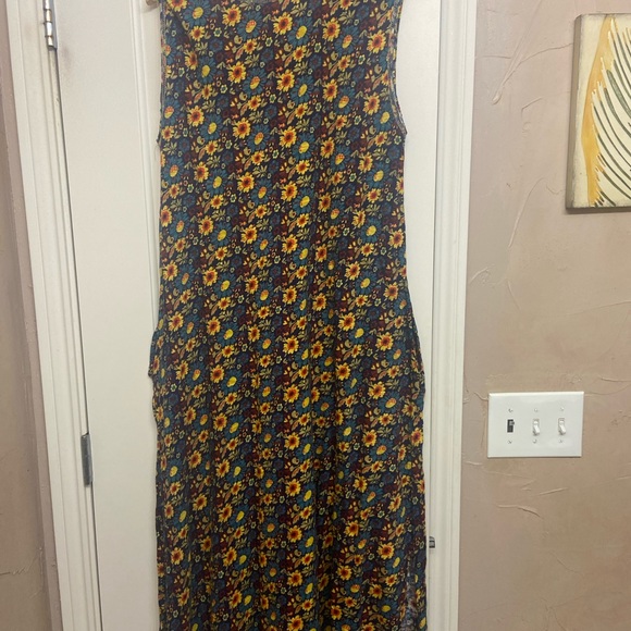 NATURAL LIFE Navy Maxi Dress with Yellow Floral Print 100 percent cotton. - Picture 4 of 4
